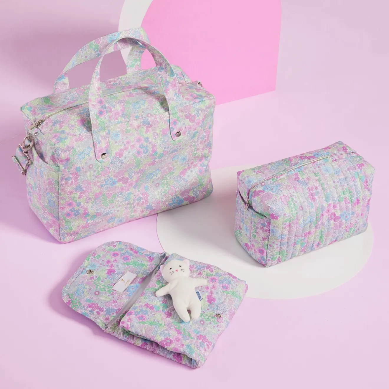 Jacadi Wickeltaschen & Kulturbeutel|Wickeltaschen & Kulturbeutel>Kulturbeutel aus Liberty-Stoff WEISS/MEHRFARBIG
